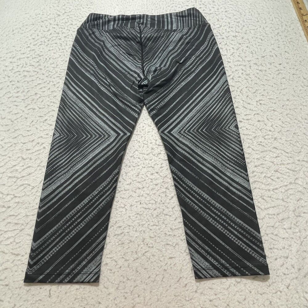 PrAna Roxanne Capri Leggings Women's Medium Striped Athletic Pants Gray Stretch - Picture 3 of 12